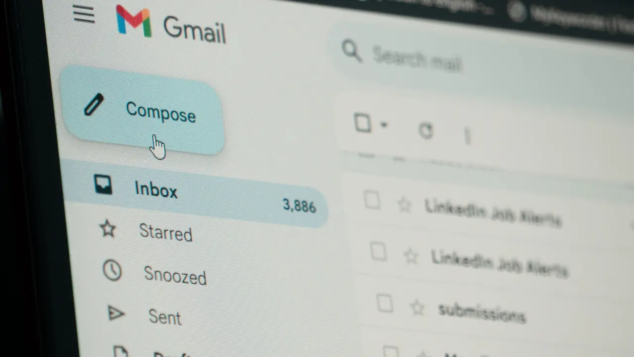 Gugl uvodi promene na Gmail