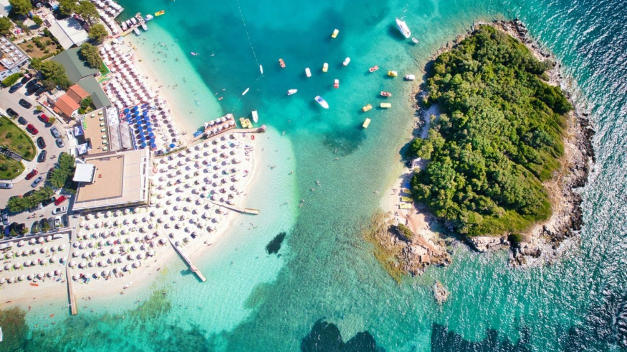 Ksamil ultrajeftina destinacija u komšiluku za letovanje u avgustu