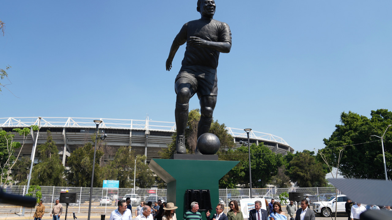 Pele