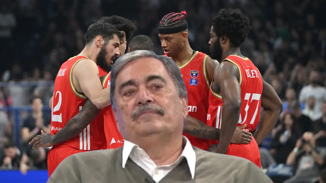 Vlade Đurović i košarkaši Crvene zvezde