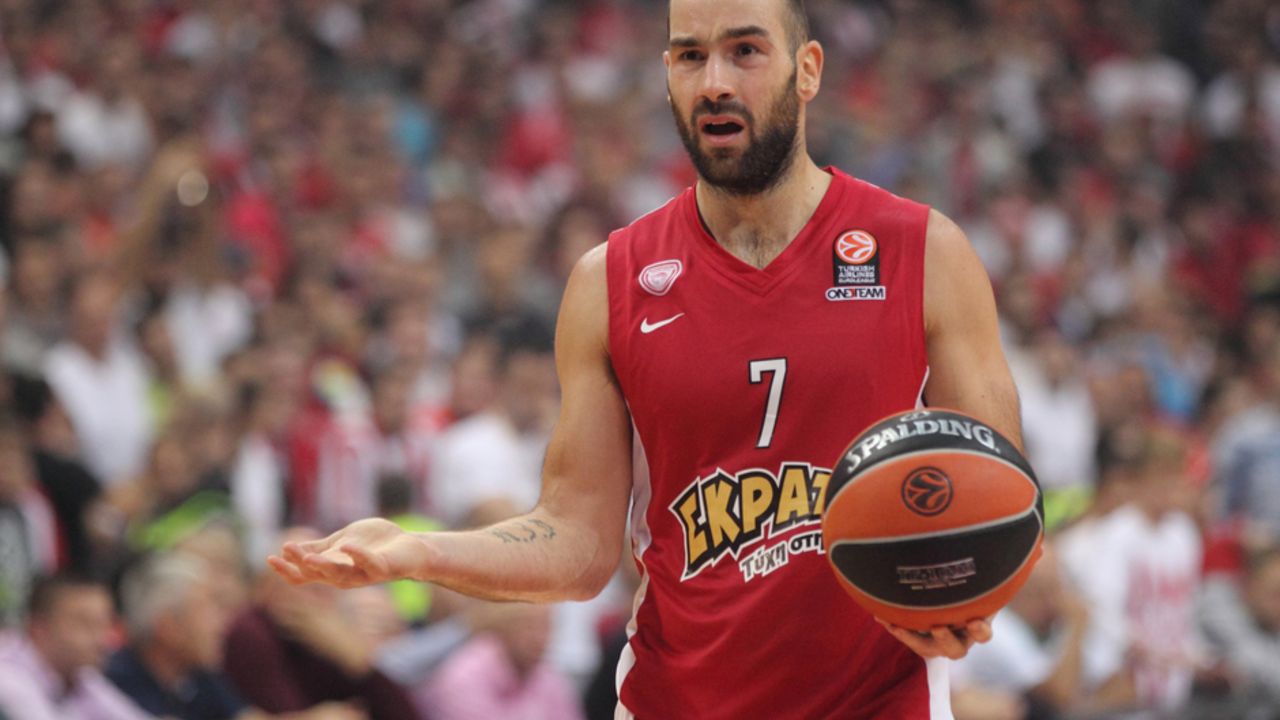 Vasilis Spanulis u meču Evrolige protiv Crvene zvezde