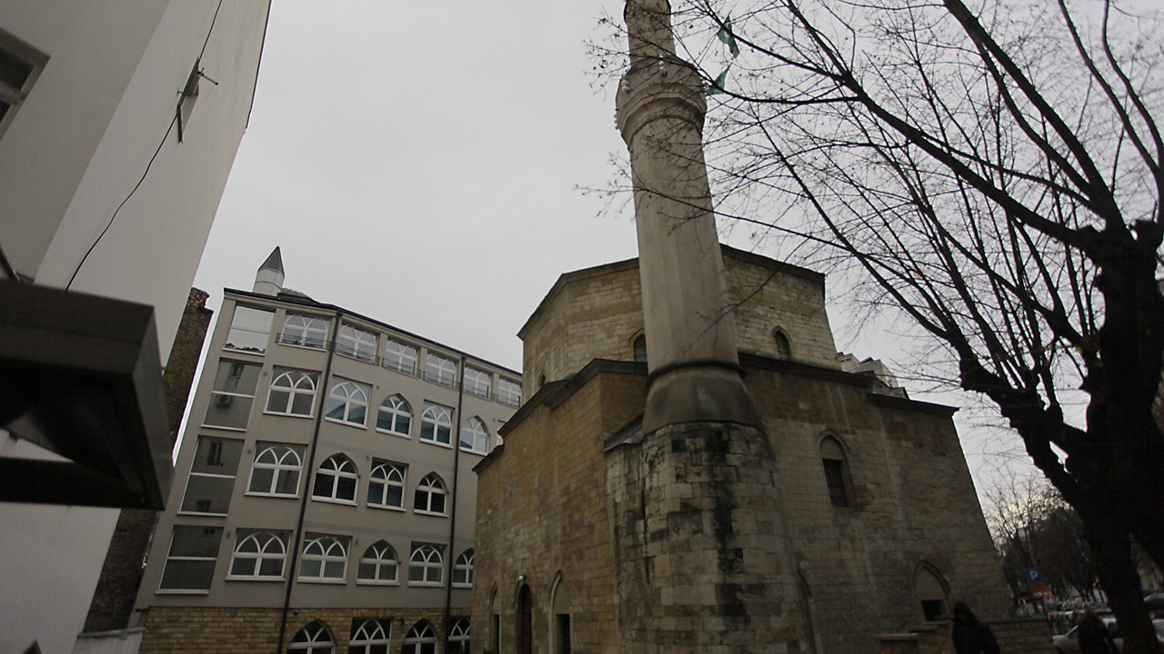 Bajrakli džamija