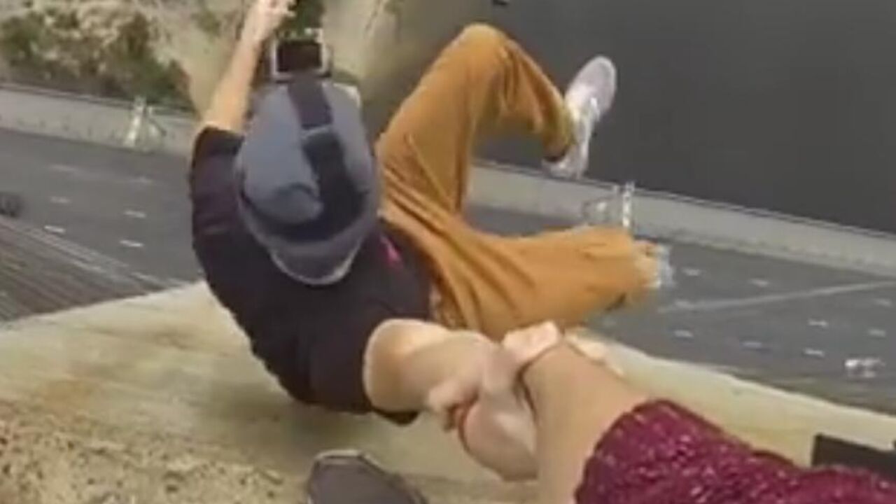 momak visi sa zgrade