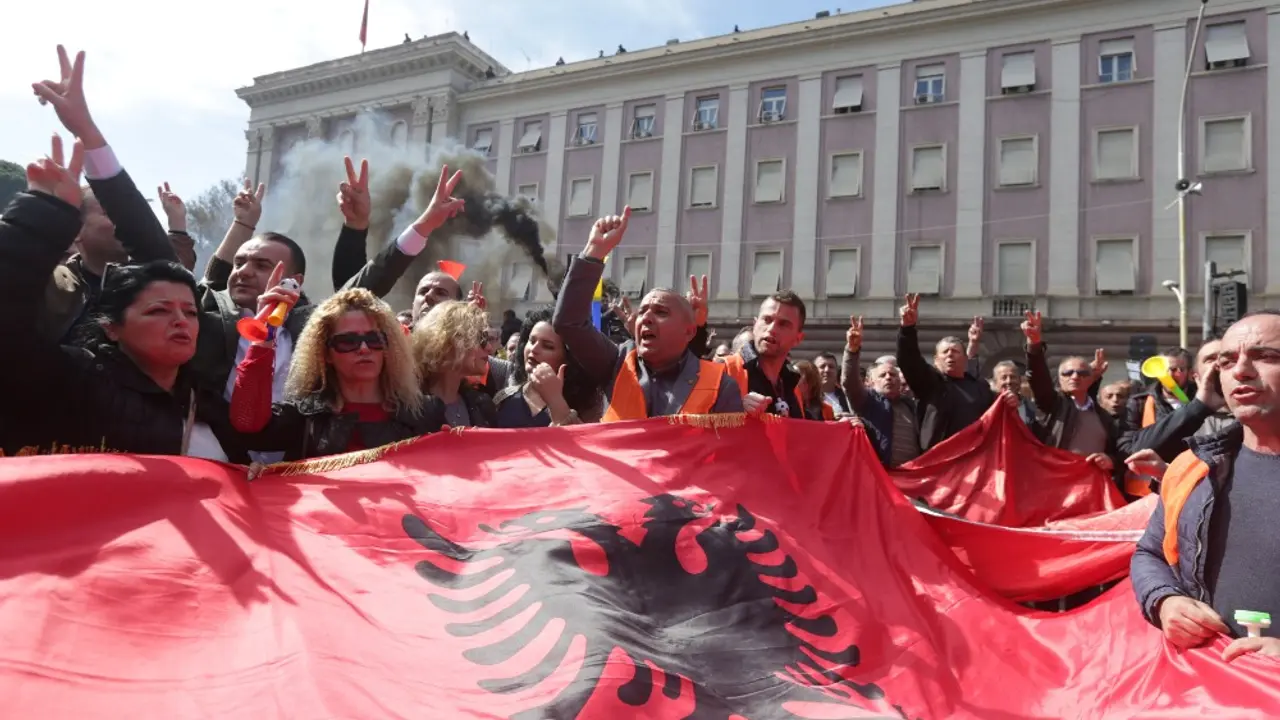 Protesti u Tirani
