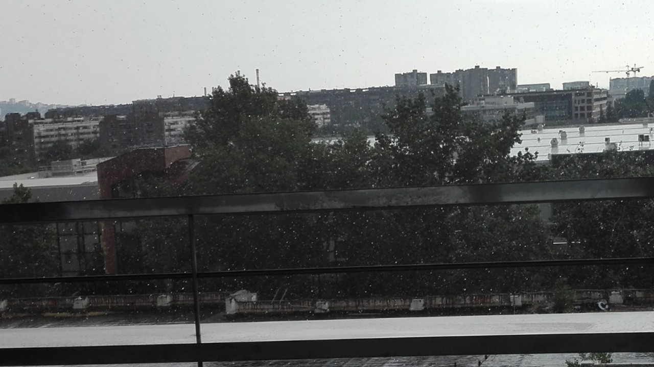 Nevreme, grad