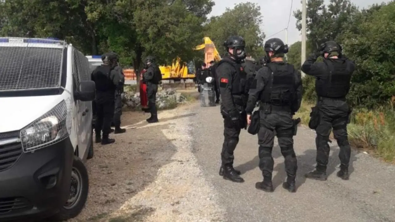 policija